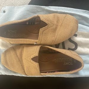 Toms Women Classic Burlap Natural Slip on Shoes size 7 with dust bag